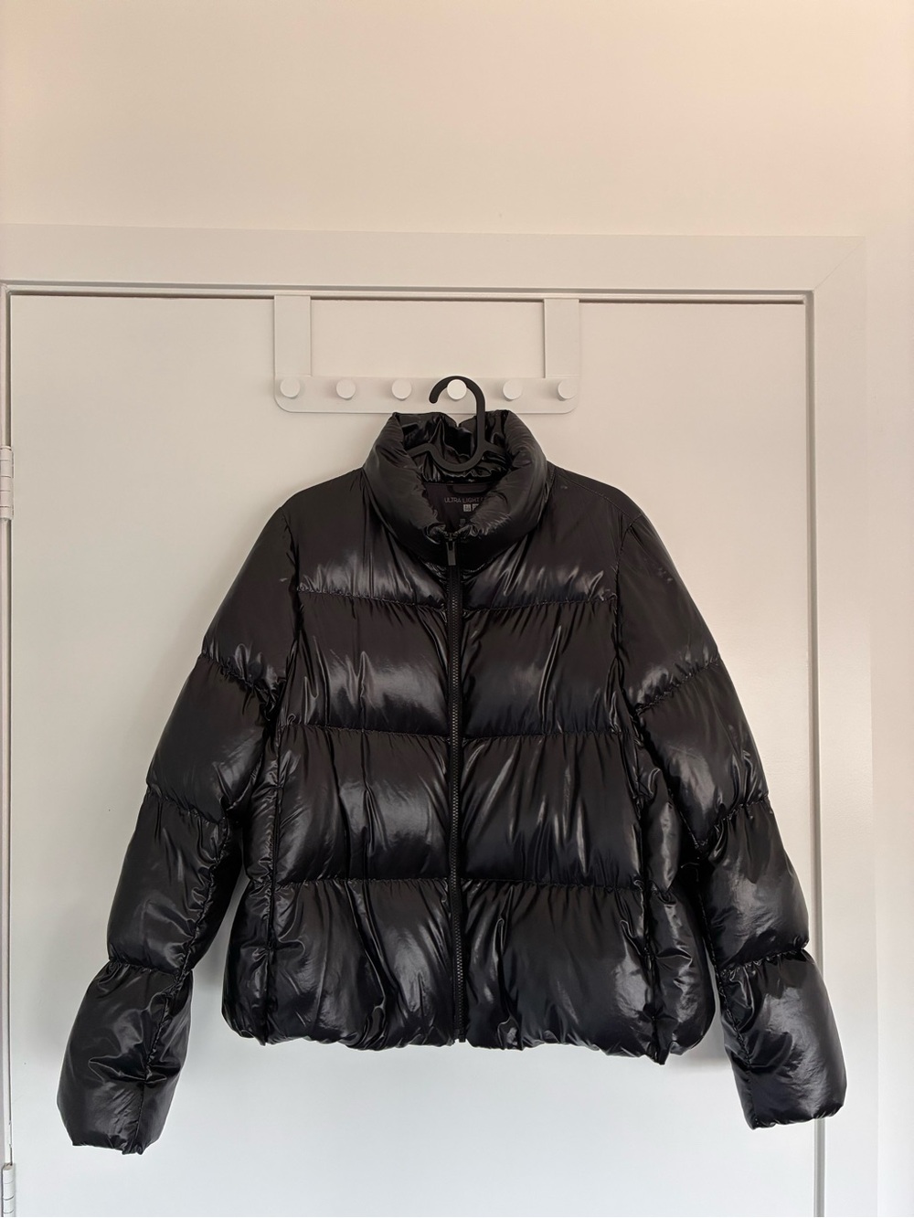 Uniqlo Black Shiny Quilted Puffer Jacket - Women's